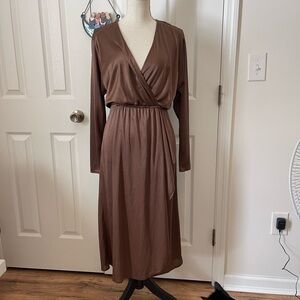 Ladies Vintage Bronze Dress Size M